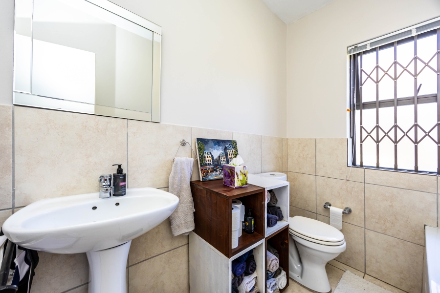 2 Bedroom Property for Sale in Nahoon Valley Park Eastern Cape